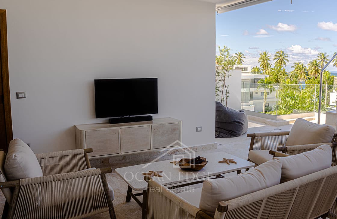Fullly Furnished 4-bed Penthouse with private pool-las-terrenas-ocean-edge-real-estate (34)