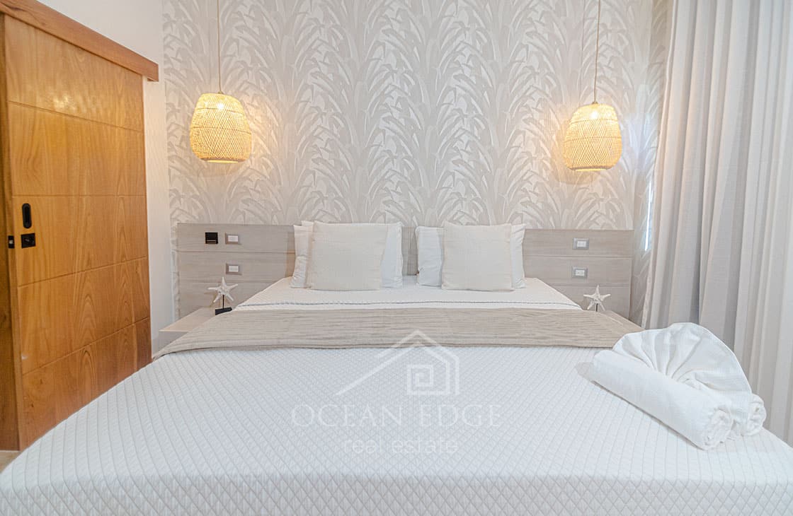 Fullly Furnished 4-bed Penthouse with private pool-las-terrenas-ocean-edge-real-estate (47)