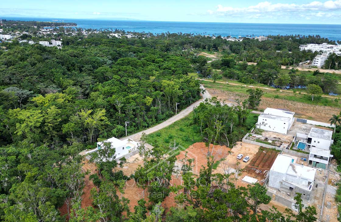 1000 m² land in residential community near Punta Popy