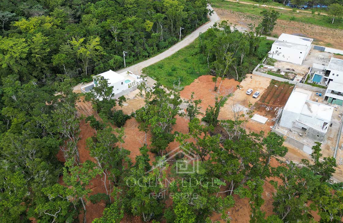 1000 m² land in residential community near Punta Popy
