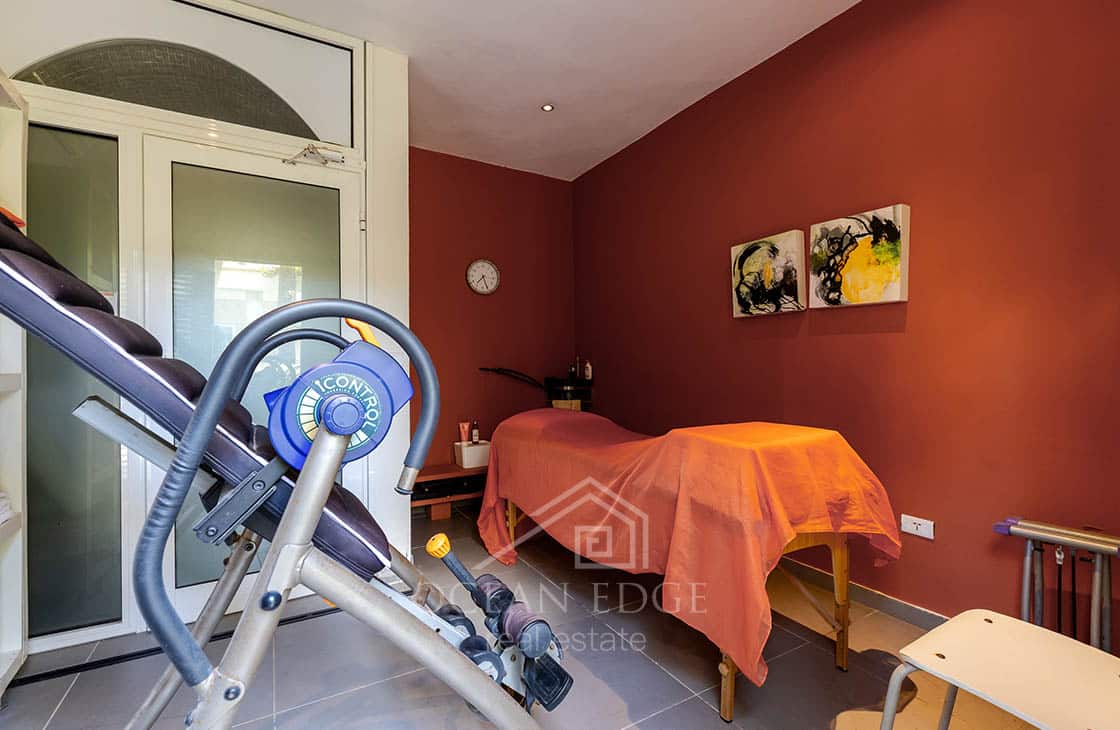 9-br investment villa on 50m beachfront Coson-las-terrenas-ocean-edge-real-estate (15)