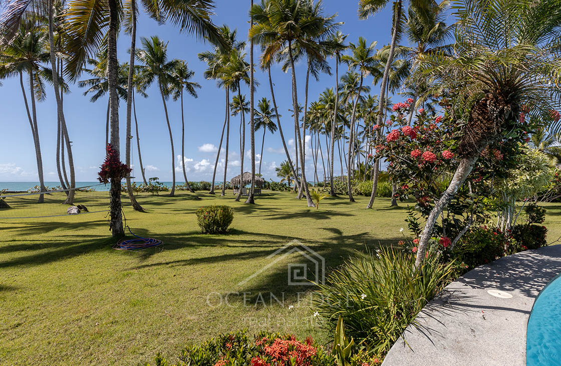 9-br investment villa on 50m beachfront Coson-las-terrenas-ocean-edge-real-estate (22)