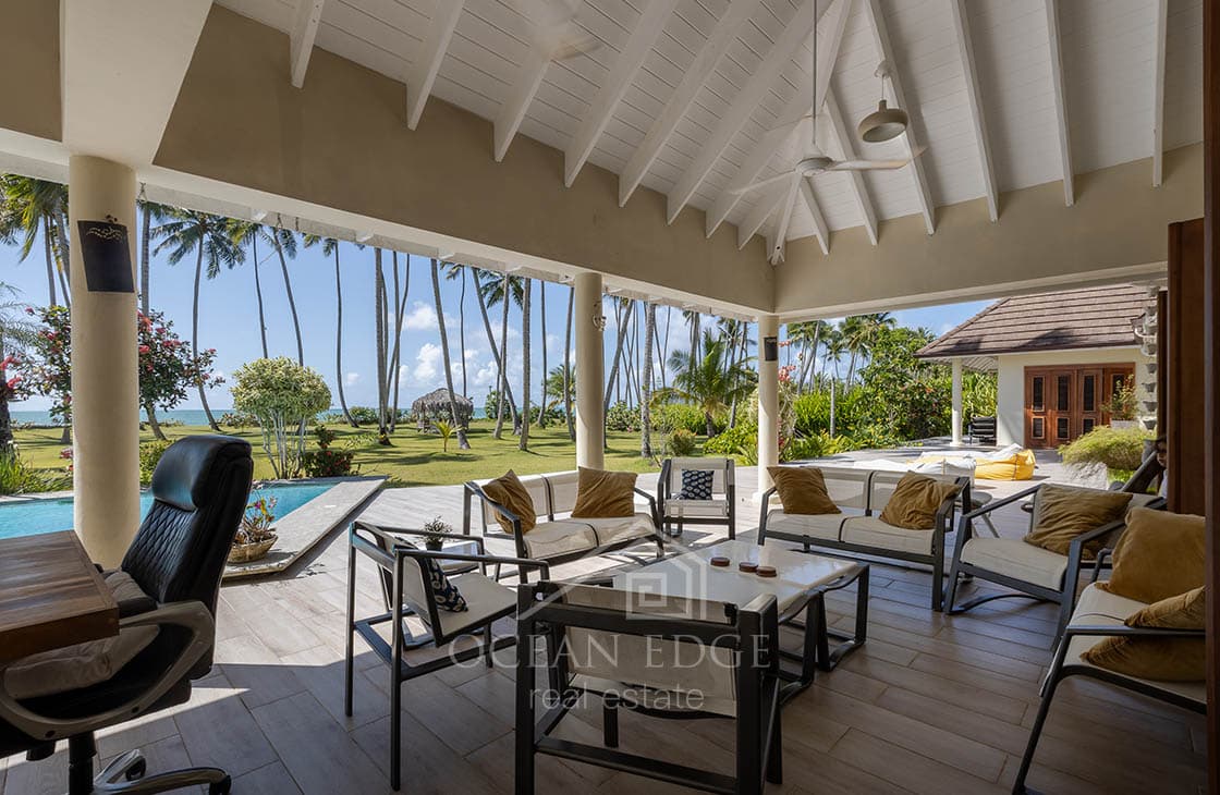 9-br investment villa on 50m beachfront Coson-las-terrenas-ocean-edge-real-estate (26)