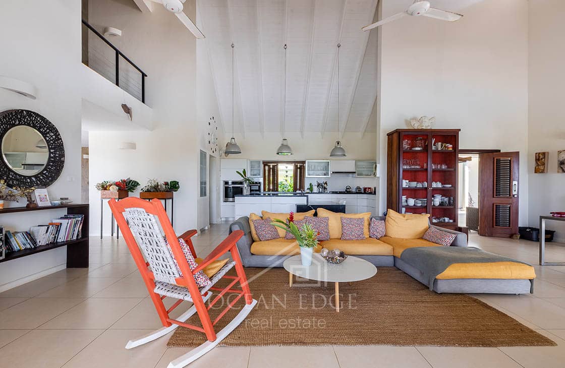 9-br investment villa on 50m beachfront Coson-las-terrenas-ocean-edge-real-estate (27)