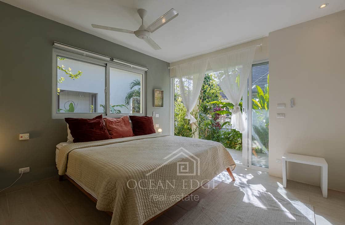 9-br investment villa on 50m beachfront Coson-las-terrenas-ocean-edge-real-estate (48)