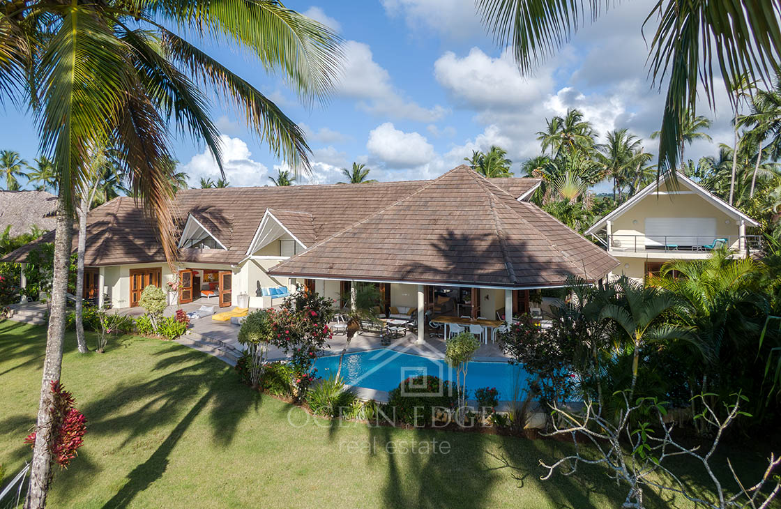 9-br investment villa on 50m beachfront Coson-las-terrenas-ocean-edge-real-estate (57)
