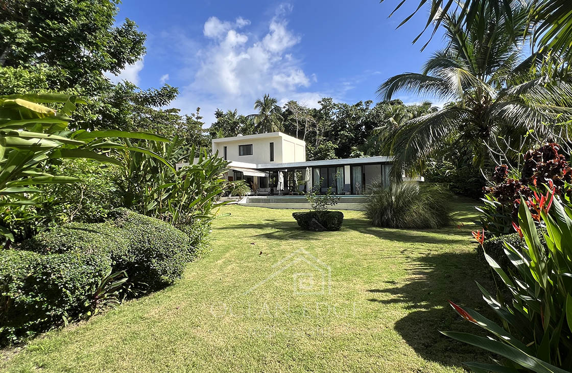 Architect villa & tropical garden near the beach-las-terrenas-ocean-edge-real-estate (34)