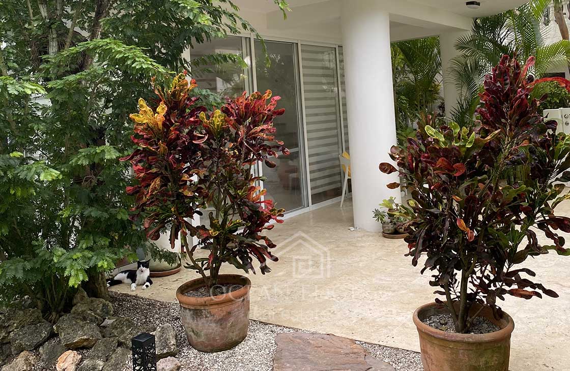 Beachfront secret garden with 3 villas in playa Bonita-las-terrenas-ocean-edge-real-estate-18
