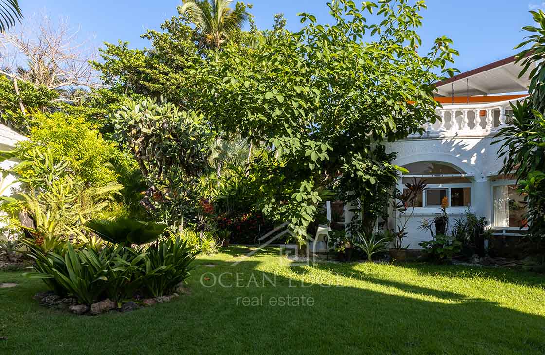 Beachfront secret garden with 3 villas in playa Bonita-las-terrenas-ocean-edge-real-estate-46