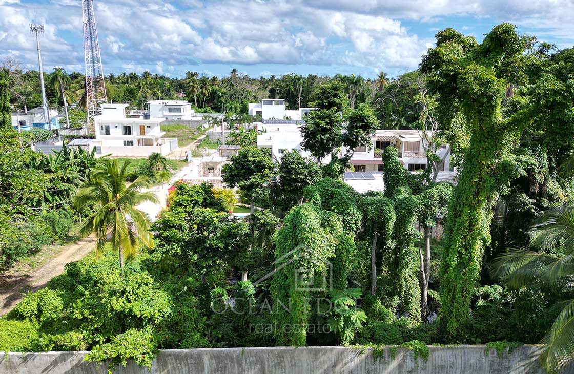 Building lot inside villas community in Las Ballenas