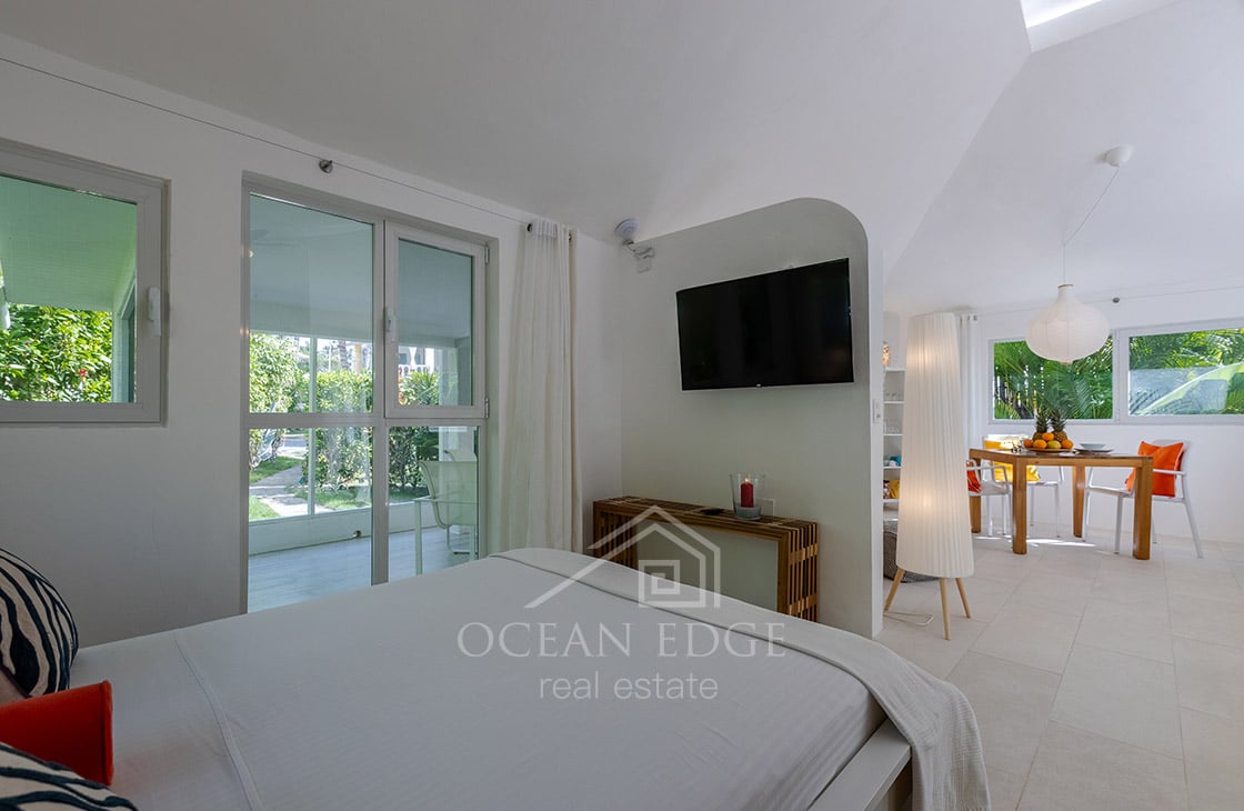 Renovated Beach Bungalow in playa Bonita-las-terrenas-ocean-edge-real-estate-3