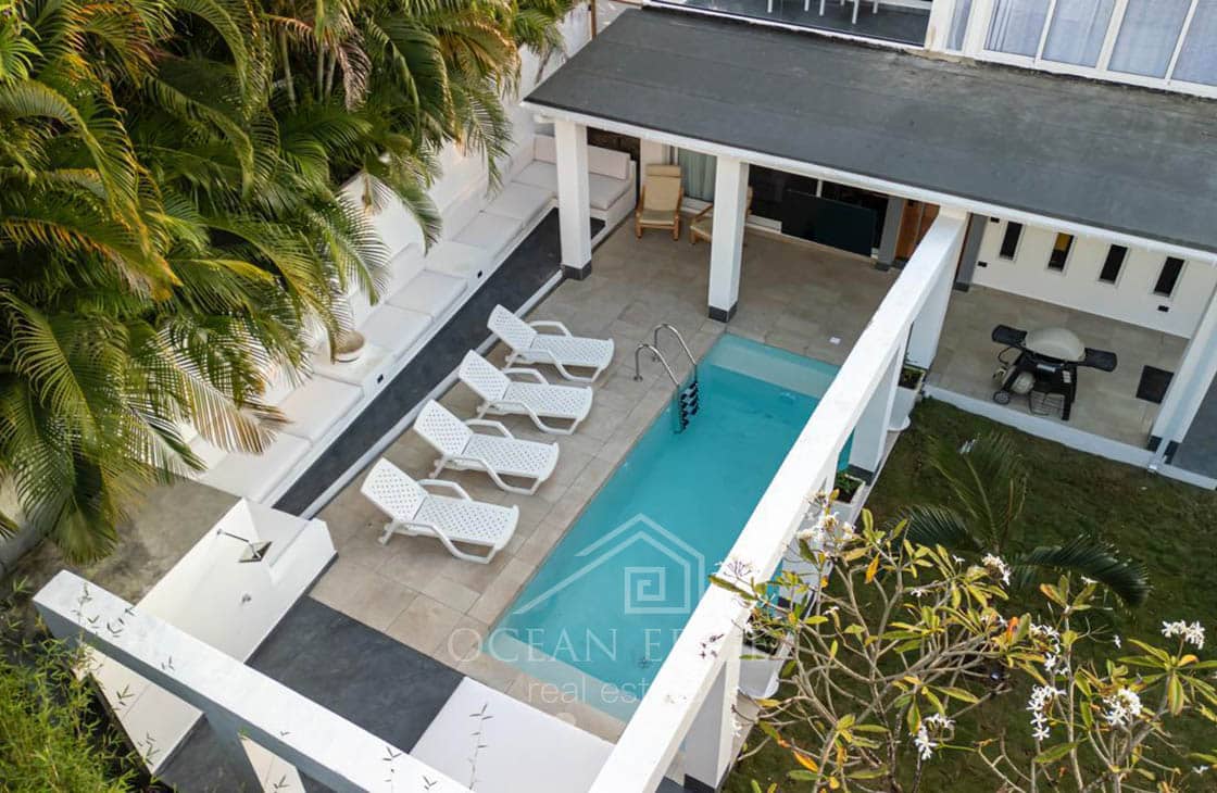Contemporary Villa in a Quiet Area Near Las Ballenas-las-terrenas-ocean-edge-real-estate (11)