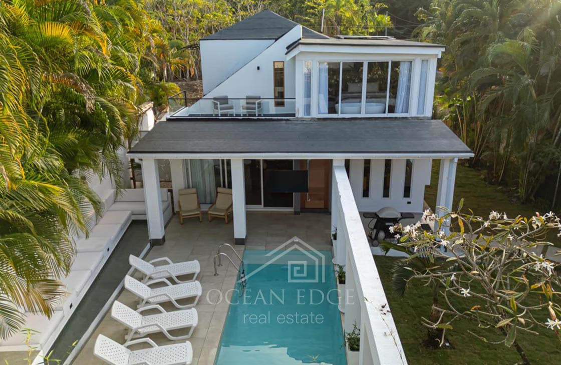 Contemporary Villa in a Quiet Area Near Las Ballenas-las-terrenas-ocean-edge-real-estate (2)
