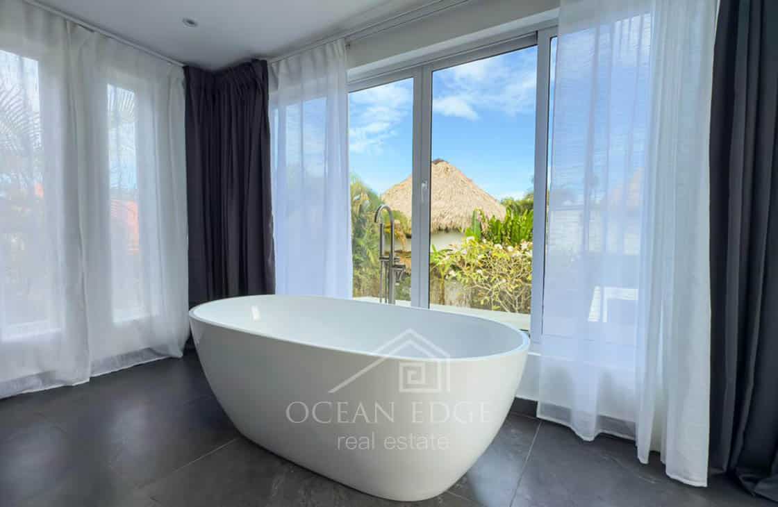 Contemporary Villa in a Quiet Area Near Las Ballenas-las-terrenas-ocean-edge-real-estate (23)