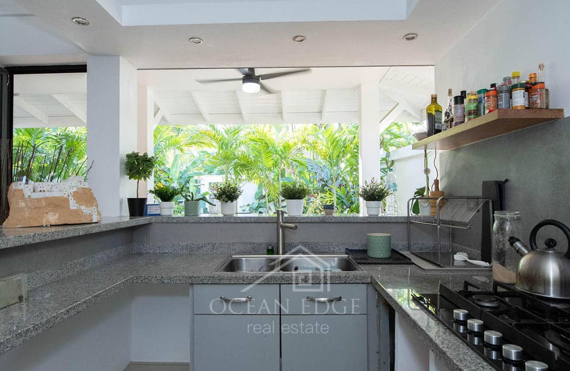 Renovated spacious 2-br condo close to all amenities-las-terrenas-ocean-edge-real-estate (6)