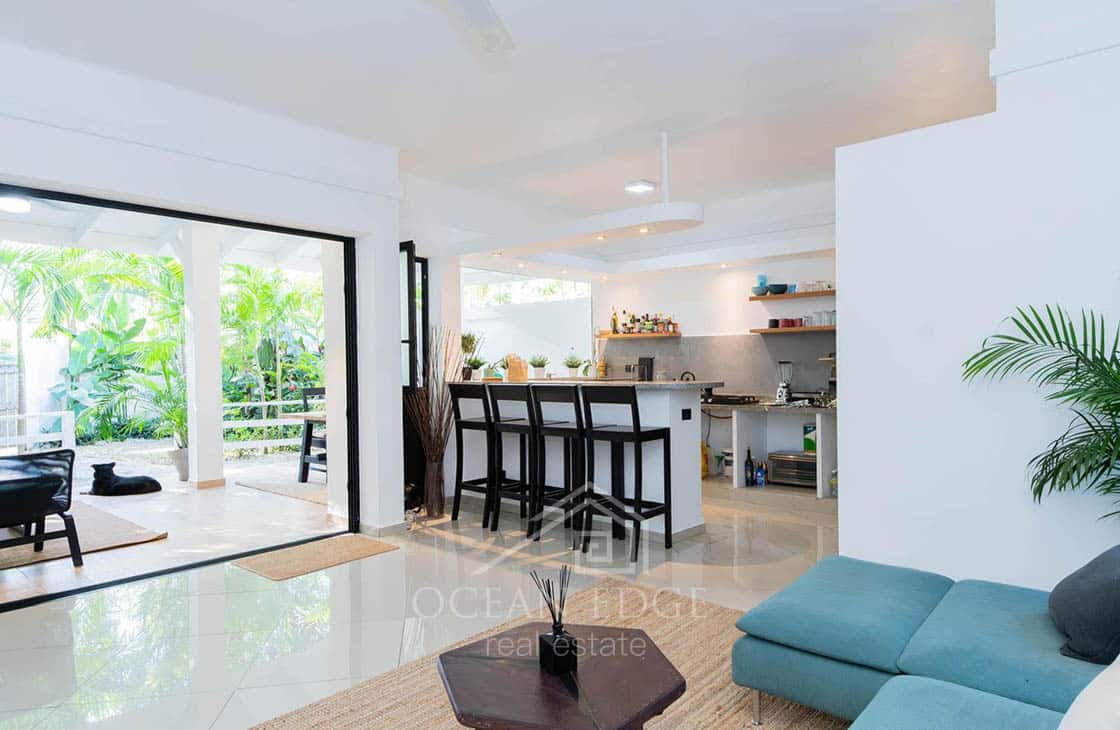 Renovated spacious 2-br condo close to all amenities-las-terrenas-ocean-edge-real-estate (9)