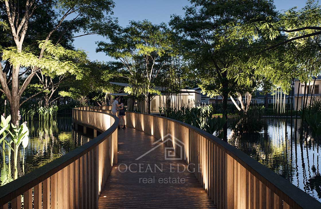 1-bed-condo-with-tropical-landscape-in-luxury-community-3