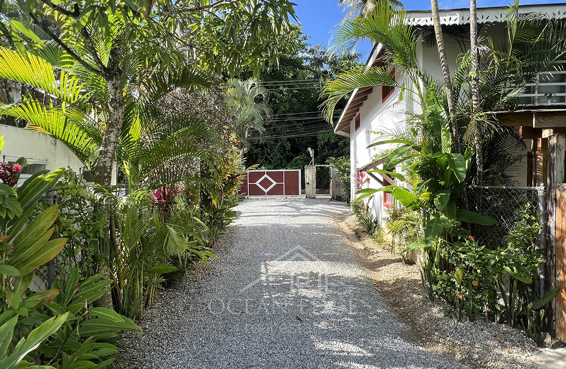 Entirely Renovated Condo in Central Location-las-terrenas-ocean-edge-real-estate (2)