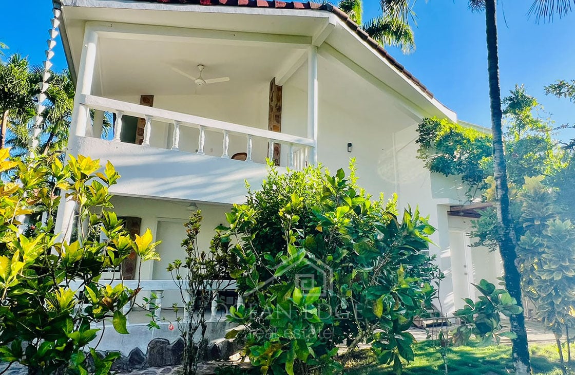 2 Renovated Condos with Pool & Parking Near Punta Popy-las-terrenas-ocean-edge-real-estate (10)