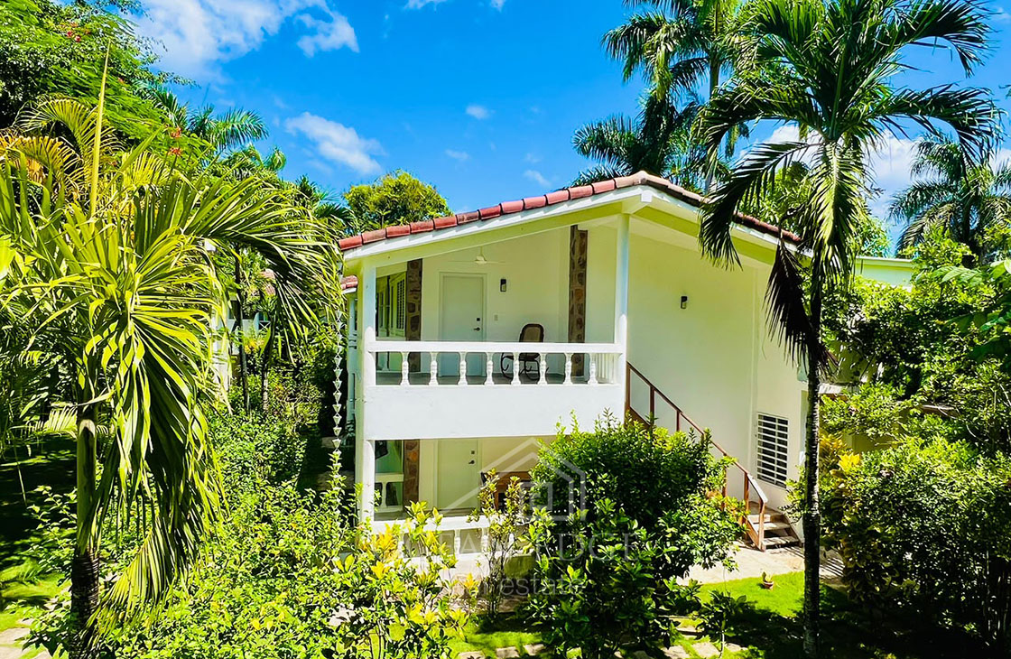 2 Renovated Condos with Pool & Parking Near Punta Popy-las-terrenas-ocean-edge-real-estate (15)