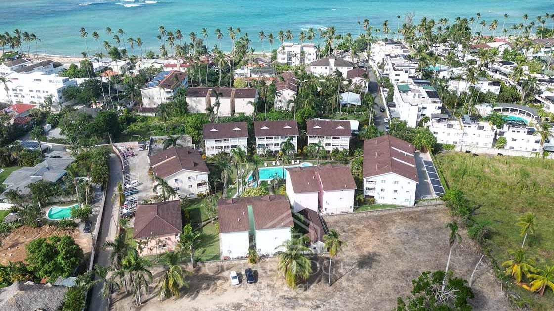 3 bed condos in apart hotel 200m from Playa Popy-las-terrenas-ocean-edge-real-estate