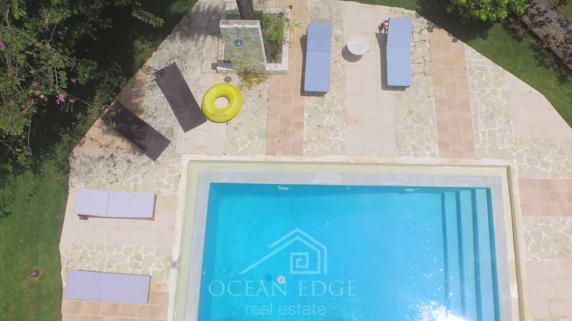 3-bed villa with pool in green community - las terrenas-real-estate-ocean-edge-drone (6)