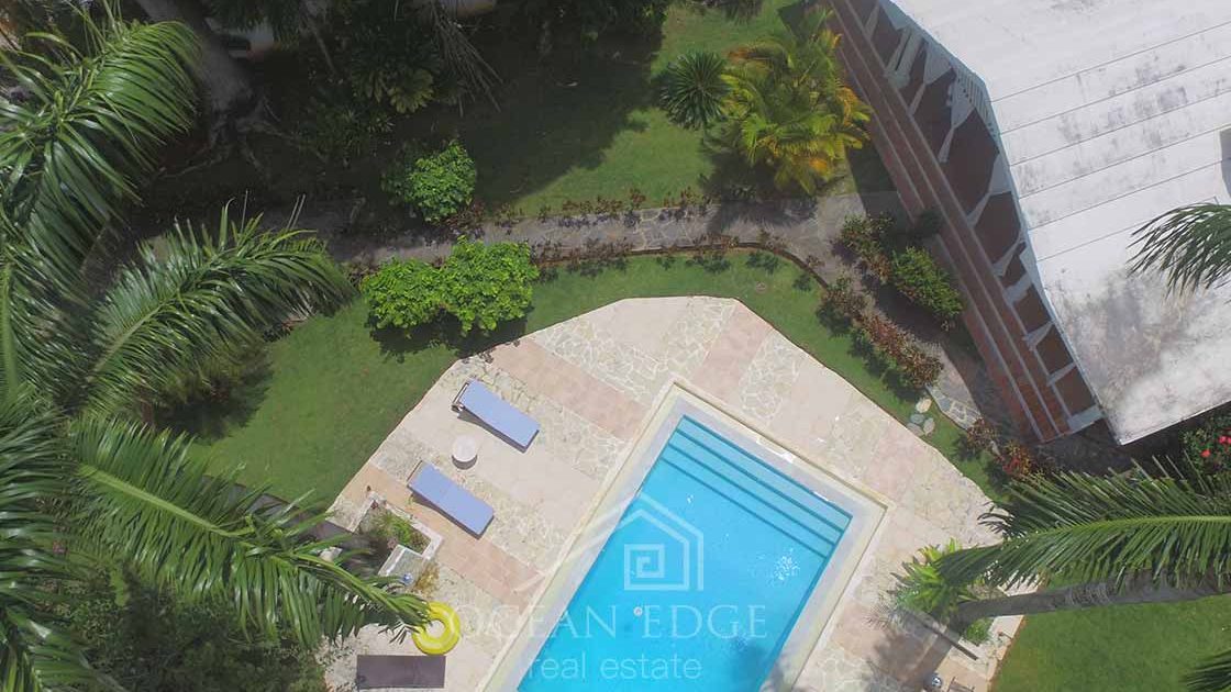 3-bed villa with pool in green community - las terrenas-real-estate-ocean-edge-drone (7)