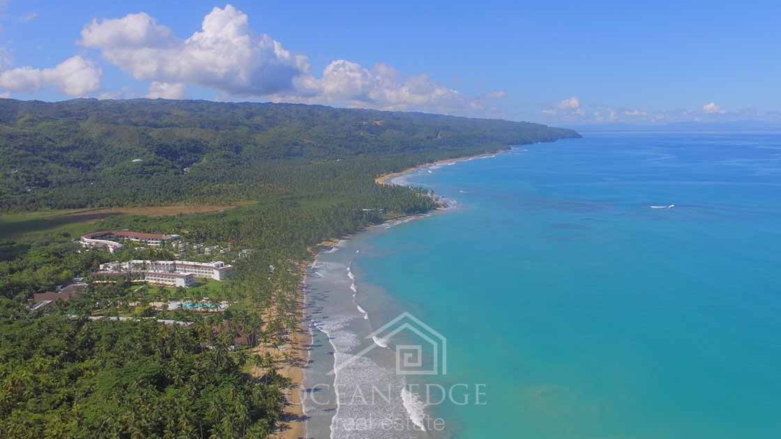 4-Bed Beachfront Penthouse in Coson Bay-las-terrenas-real-estate-drone (10)