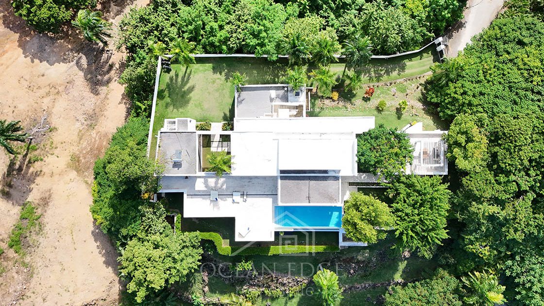 6-br villa in luxury residence overlooking the ocean - drone