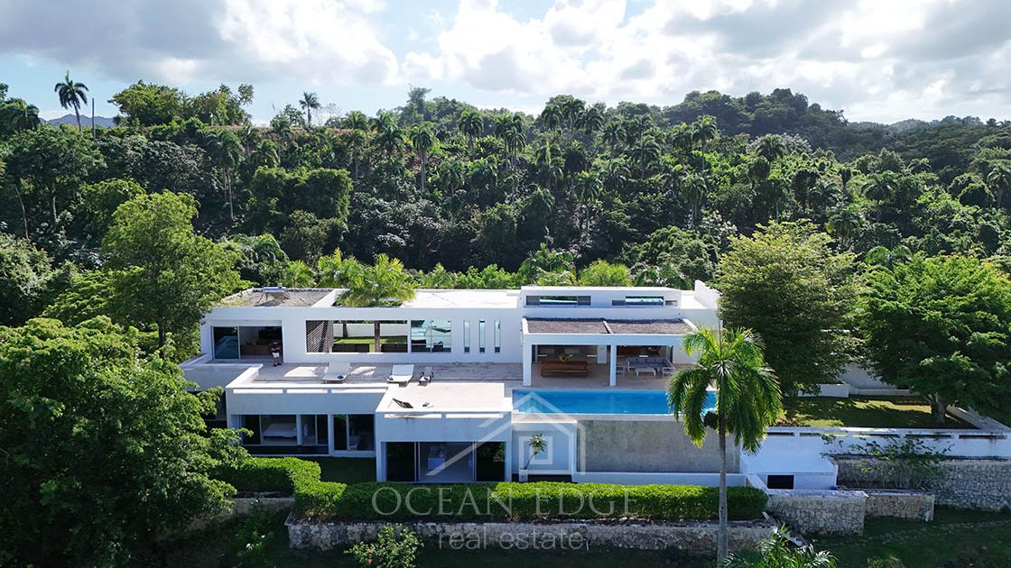 6-br villa in luxury residence overlooking the ocean - drone