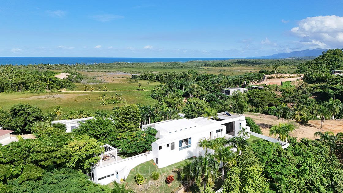 6-br villa in luxury residence overlooking the ocean - drone