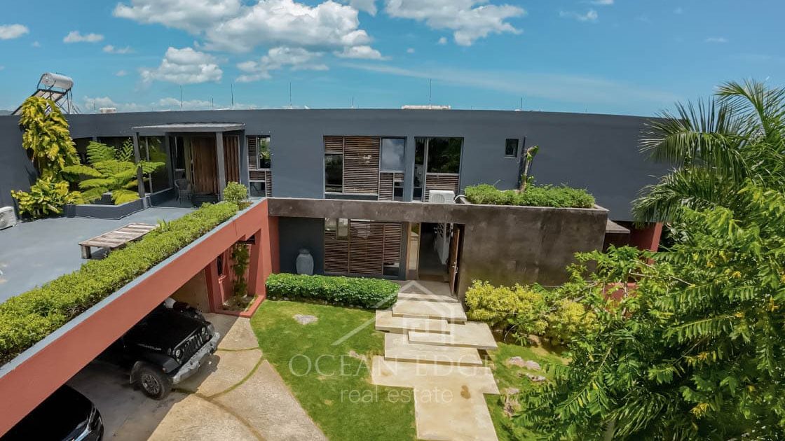 7-Bedroom Eco Villa with Infinity Pool & Ocean Views-las-terrensa-ocean-edge-real-estate (41)