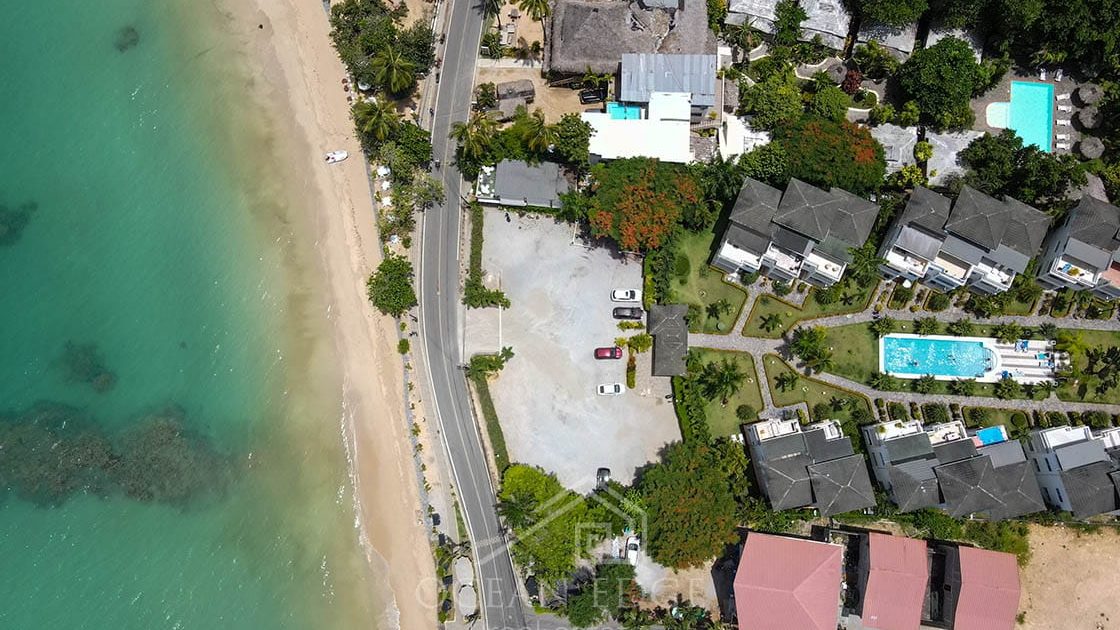 Airbnb Income 3-br condo in Beachfront community drone