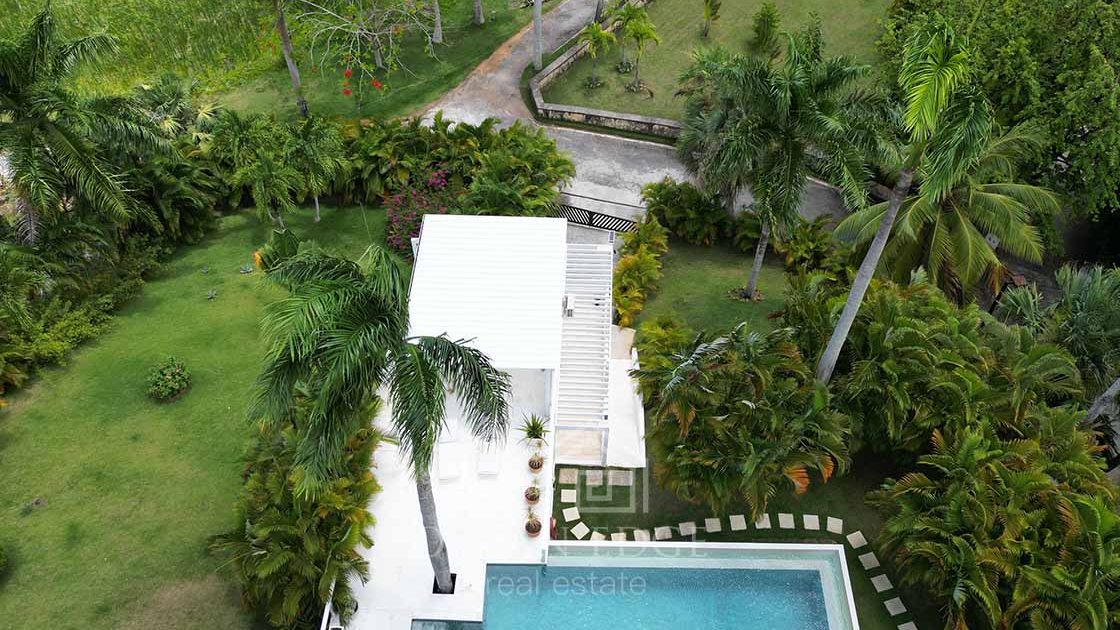 Architect-villa-in-beachfront-community-Esperanza-las-terrenas-ocean-edge-real-estate-drone