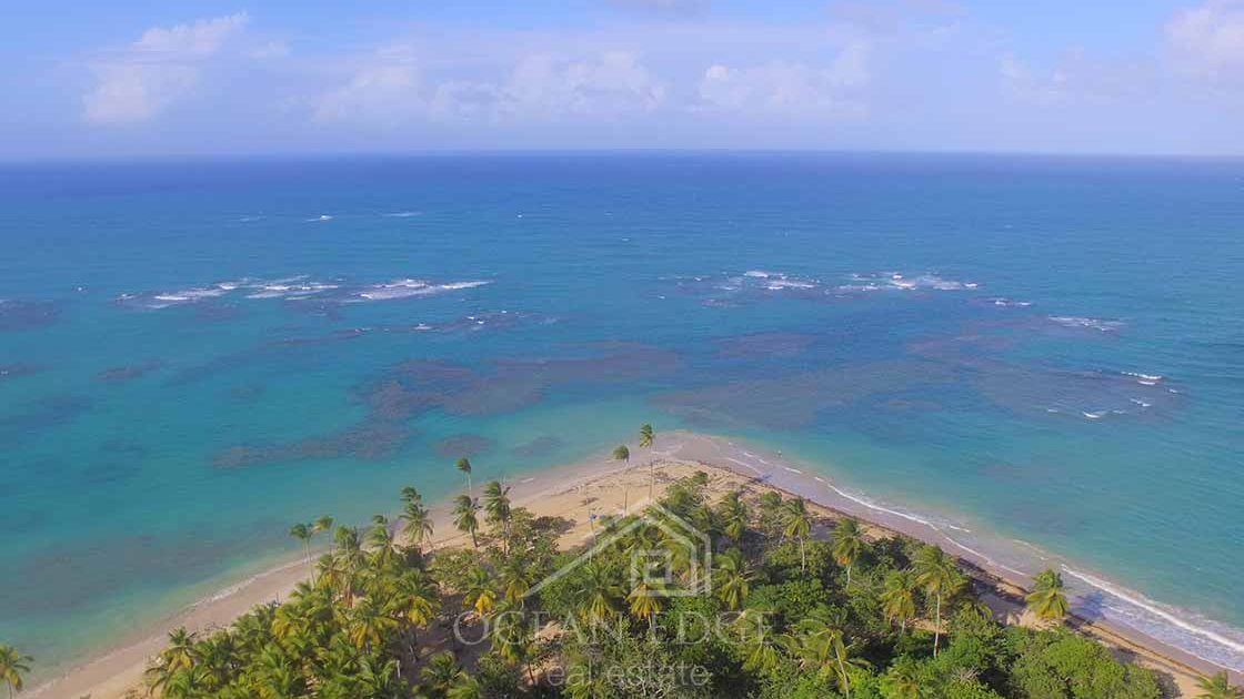 Beachfront Project Lot in playa Popy-las-terrenas-ocean-edge-real-estate-drone (1)
