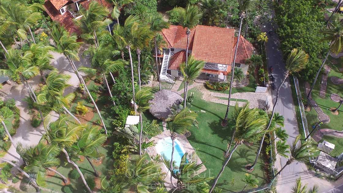 Beachfront Villa with private pool in Las Ballenas Beach-las-terrenas-ocean-edge-real-estate-drone (2)