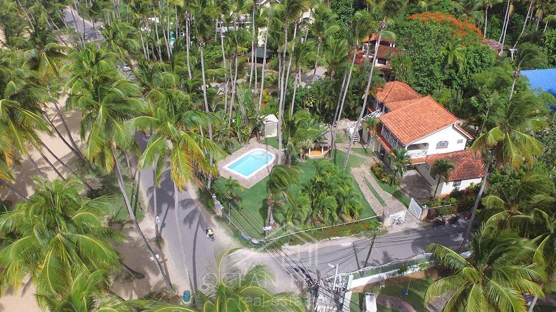 Beachfront Villa with private pool in Las Ballenas Beach-las-terrenas-ocean-edge-real-estate-drone (6)