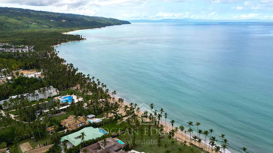 Caribbean villa with large garden near Cosón Beach-las-terrenas-ocean-edge-real-estate-DRONE