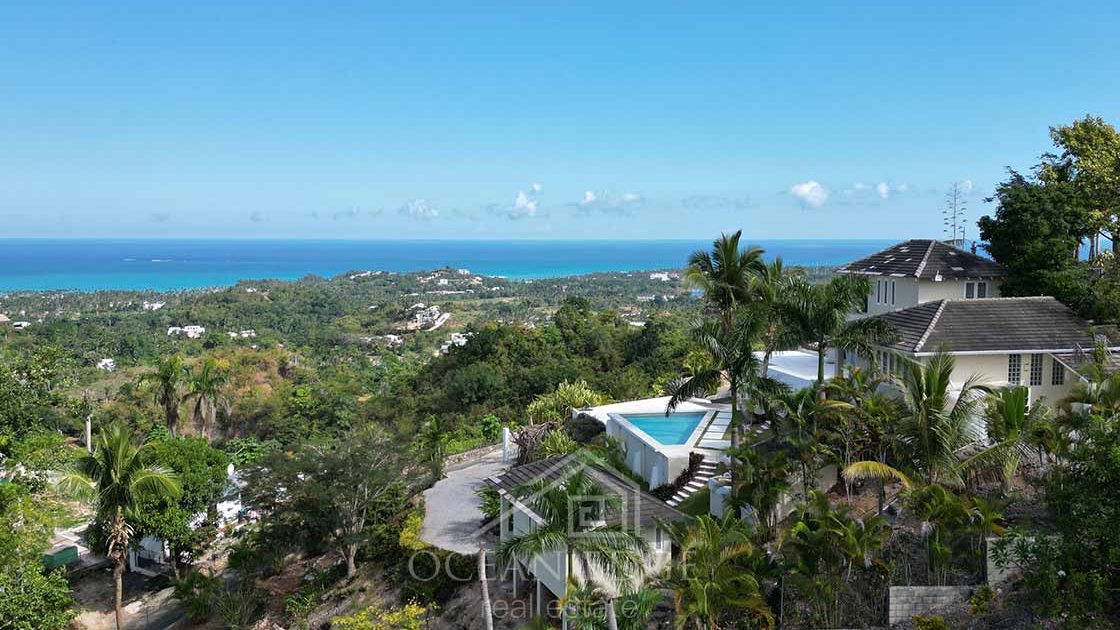 Colonial villa nesting in Hoyo Cacao with amazing view-las-terrenas-ocean-edge-real-estate-drone (2)