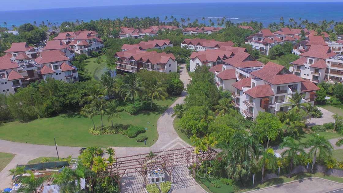 Elegant residences in prestigious beachfront area - real estate - las terreas - drone (3)