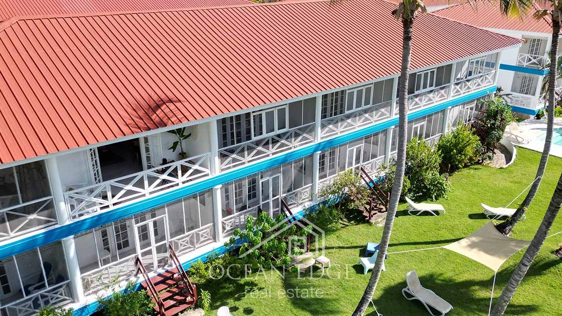 Entirely renovated 1-br studio with mezzanine near the beach