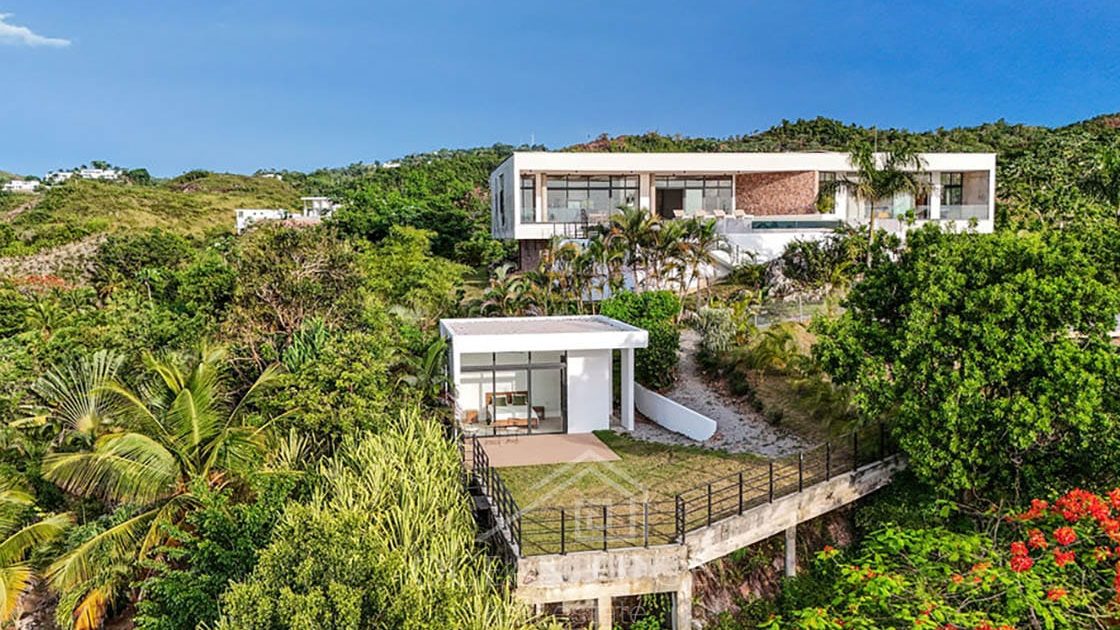 Hilltop Estate with unparalleled 360° views over Las Terrenas-ocean-edge-real-estate (45)