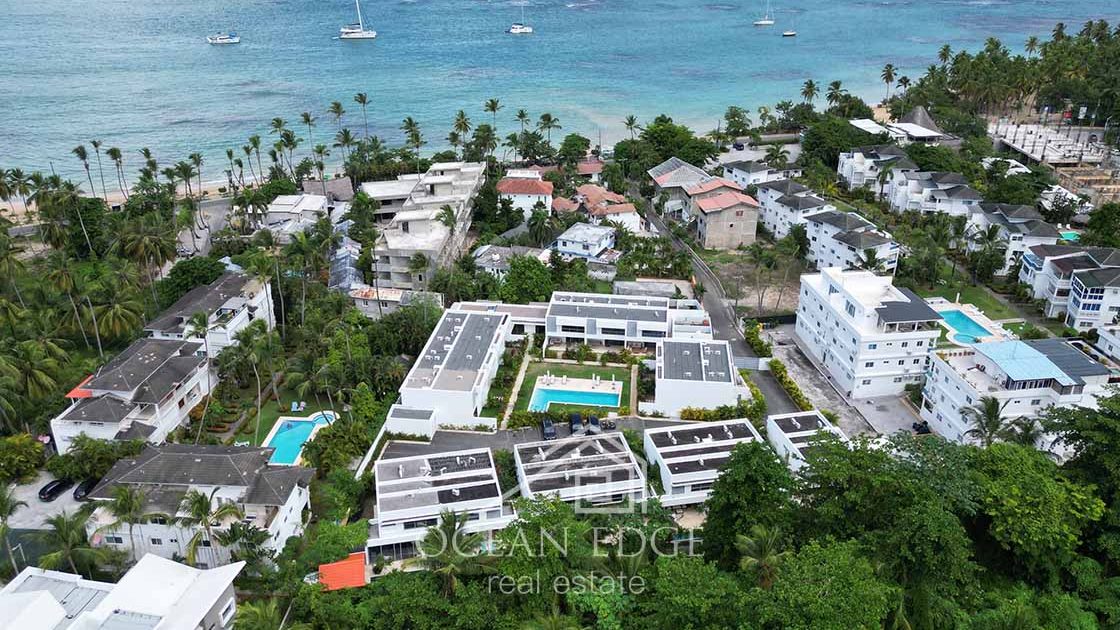 Investment 3-br townhouse only 100 meters to Popy beach-las-terrenas-ocean-edge-real-estate-drone