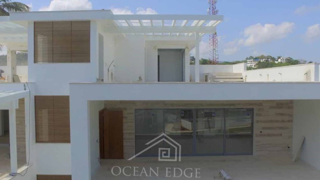 Las-Terrenas-Real-Estate-Ocean-Edge-Dominican-Republic- Bright penthouse in tourism center (3)