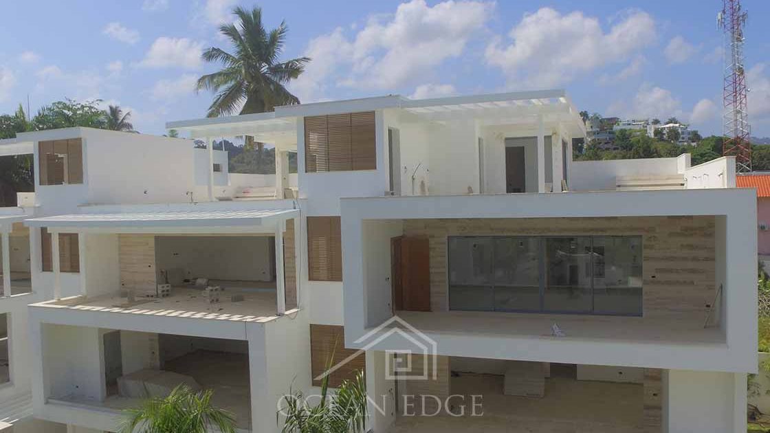 Las-Terrenas-Real-Estate-Ocean-Edge-Dominican-Republic- Bright penthouse in tourism center (5)