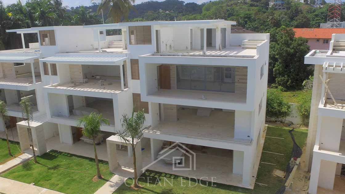 Las-Terrenas-Real-Estate-Ocean-Edge-Dominican-Republic- Bright penthouse in tourism center (6)