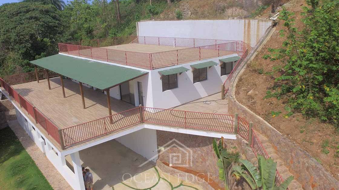 Las-Terrenas-Real-Estate-Ocean-Edge-Dominican-Republic - Large villa on a central hillside (2)