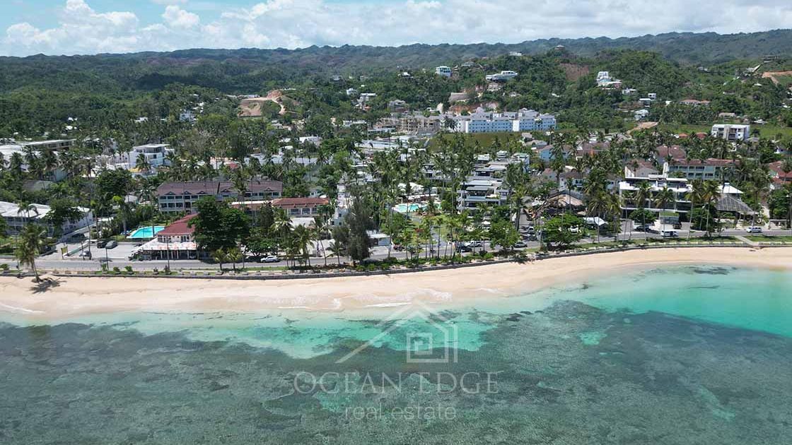 Luxurious Beachfront Penthouse in Elegant Community-las-terrenas-ocean-edge-real-estate