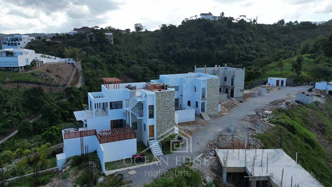Modern villa in small community overlooking Las Terrenas