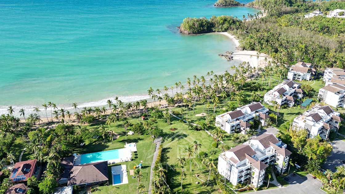 New-beachfront-development-in-Bonita-Beach-las-terrenas-ocean-edge-real-estate